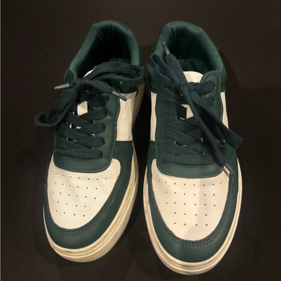 Madden Girl Shoes - Madden Girl Natalie Green Platform Sneakers Size 8.5